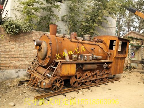 工業遺韻，鐵藝新生 探秘商城展廳里的1:1大型蒸汽火車頭仿真美陳復擺件